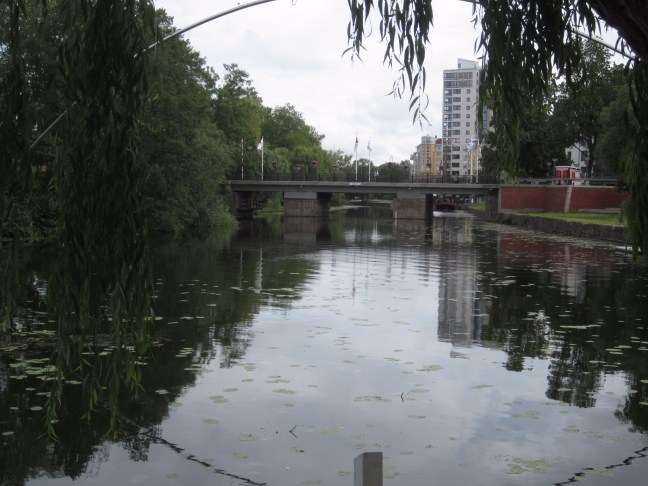 4A3F97DE-BEAC-407A-A440-4C969018382C