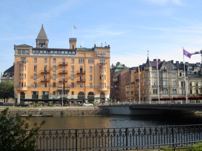 B6D7AF04-A8C6-4954-80C1-C606992DDC5C