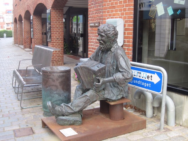 C669C804-1AC8-44DB-A745-294B591B16C8