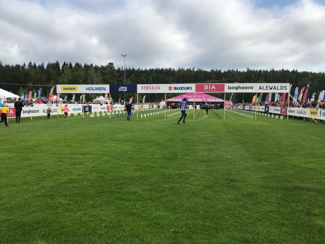 F99F9446-D9A0-4421-AAB5-F05CA97204E6