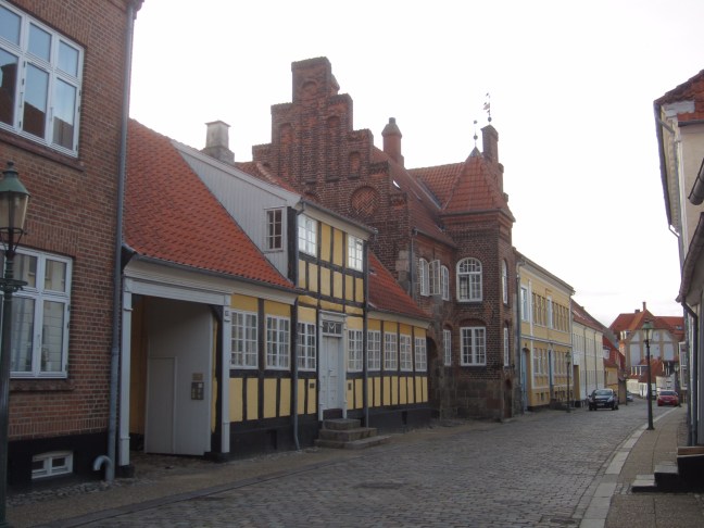 1987ADC1-12BB-4C71-B800-5FD4007FAE30